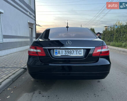 Черный Мерседес Е-Класс, объемом двигателя 2.14 л и пробегом 283 тыс. км за 12850 $, фото 4 на Automoto.ua