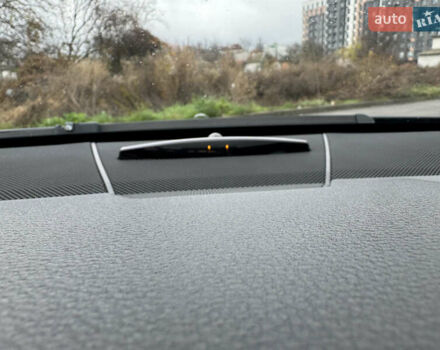 Черный Мерседес Е-Класс, объемом двигателя 2.2 л и пробегом 333 тыс. км за 13600 $, фото 20 на Automoto.ua