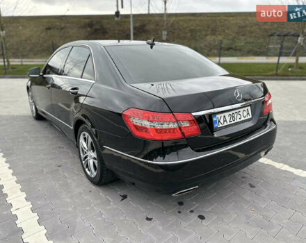 Черный Мерседес Е-Класс, объемом двигателя 2.2 л и пробегом 291 тыс. км за 13000 $, фото 3 на Automoto.ua