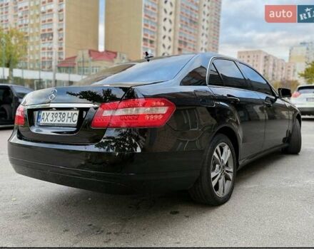 Мерседес Е-Класс 2012 в Харькове на Automoto.ua Черный Мерседес Е-Класс, объемом двигателя 2.14 л и пробегом 216 тыс. км за 14200 $, фото 4 на Automoto.ua