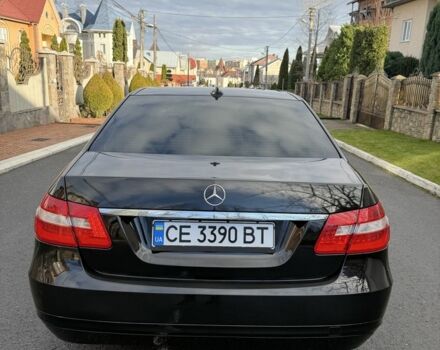 Черный Мерседес Е-Класс, объемом двигателя 2.1 л и пробегом 399 тыс. км за 8999 $, фото 10 на Automoto.ua