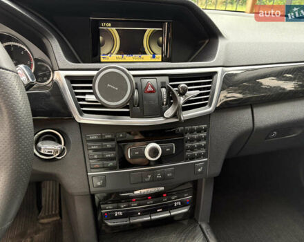 Чорний Мерседес Е-Клас, об'ємом двигуна 2.2 л та пробігом 393 тис. км за 14500 $, фото 19 на Automoto.ua