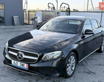 Чорний Мерседес Е-Клас, об'ємом двигуна 2.2 л та пробігом 249 тис. км за 19499 $, фото 5 на Automoto.ua
