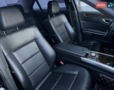 Черный Мерседес Е-Класс, объемом двигателя 2.14 л и пробегом 283 тыс. км за 12850 $, фото 22 на Automoto.ua