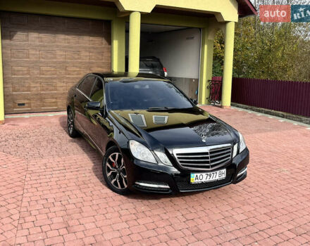 Черный Мерседес Е-Класс, объемом двигателя 2.14 л и пробегом 255 тыс. км за 14500 $, фото 3 на Automoto.ua