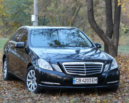 Черный Мерседес Е-Класс, объемом двигателя 2.1 л и пробегом 223 тыс. км за 14600 $, фото 5 на Automoto.ua