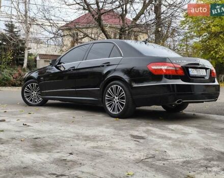 Черный Мерседес Е-Класс, объемом двигателя 2.99 л и пробегом 293 тыс. км за 13500 $, фото 10 на Automoto.ua