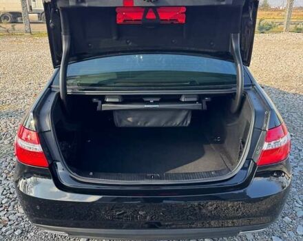 Чорний Мерседес Е-Клас, об'ємом двигуна 2.14 л та пробігом 283 тис. км за 14950 $, фото 19 на Automoto.ua