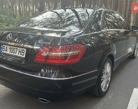 Чорний Мерседес Е-Клас, об'ємом двигуна 3.5 л та пробігом 240 тис. км за 16500 $, фото 5 на Automoto.ua