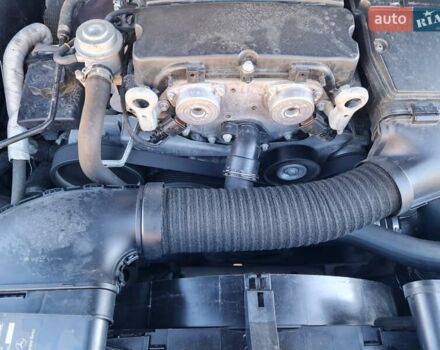 Черный Мерседес Е-Класс, объемом двигателя 1.8 л и пробегом 270 тыс. км за 11800 $, фото 25 на Automoto.ua