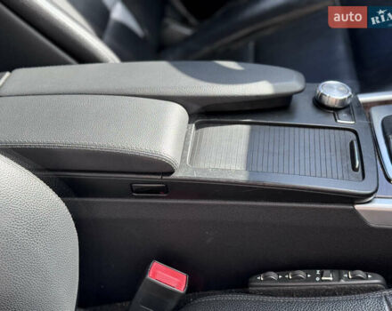 Мерседес Е-Клас 2012 у Вінниці на Automoto.ua Чорний Мерседес Е-Клас, об'ємом двигуна 1.8 л та пробігом 342 тис. км за 9600 $, фото 21 на Automoto.ua