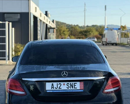 Чорний Мерседес Е-Клас, об'ємом двигуна 2.2 л та пробігом 249 тис. км за 19499 $, фото 10 на Automoto.ua