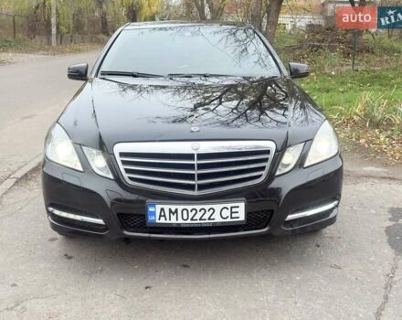 Черный Мерседес Е-Класс, объемом двигателя 2.14 л и пробегом 309 тыс. км за 15000 $, фото 11 на Automoto.ua