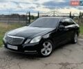 Черный Мерседес Е-Класс, объемом двигателя 2.14 л и пробегом 400 тыс. км за 10400 $, фото 6 на Automoto.ua