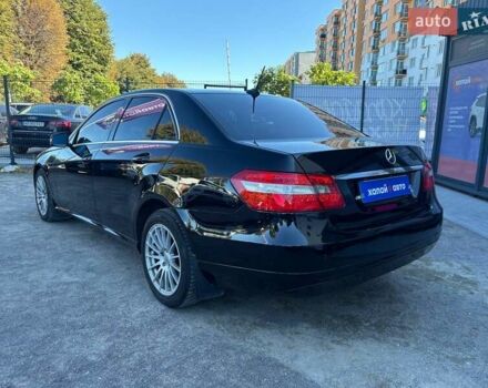 Черный Мерседес Е-Класс, объемом двигателя 2.1 л и пробегом 250 тыс. км за 12000 $, фото 6 на Automoto.ua