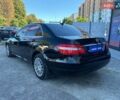 Черный Мерседес Е-Класс, объемом двигателя 2.1 л и пробегом 250 тыс. км за 12000 $, фото 6 на Automoto.ua