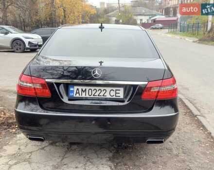 Черный Мерседес Е-Класс, объемом двигателя 2.14 л и пробегом 309 тыс. км за 15000 $, фото 8 на Automoto.ua