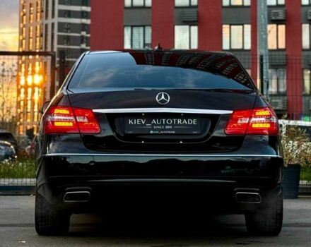Черный Мерседес Е-Класс, объемом двигателя 1.8 л и пробегом 117 тыс. км за 13500 $, фото 4 на Automoto.ua