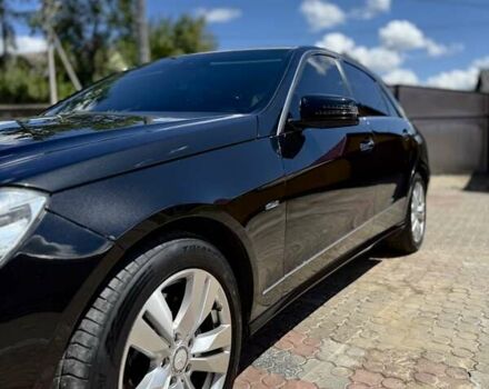 Чорний Мерседес Е-Клас, об'ємом двигуна 2.2 л та пробігом 420 тис. км за 11800 $, фото 5 на Automoto.ua