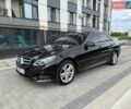 Черный Мерседес Е-Класс, объемом двигателя 2.2 л и пробегом 276 тыс. км за 15750 $, фото 1 на Automoto.ua