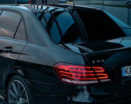 Мерседес Е-Клас 2013 у Києві на Automoto.ua Чорний Мерседес Е-Клас, об'ємом двигуна 5.46 л та пробігом 147 тис. км за 37000 $, фото 7 на Automoto.ua