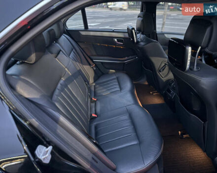 Черный Мерседес Е-Класс, объемом двигателя 2.14 л и пробегом 319 тыс. км за 16700 $, фото 27 на Automoto.ua