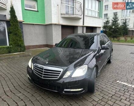 Черный Мерседес Е-Класс, объемом двигателя 2.2 л и пробегом 278 тыс. км за 12999 $, фото 20 на Automoto.ua