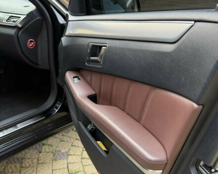 Чорний Мерседес Е-Клас, об'ємом двигуна 2.14 л та пробігом 313 тис. км за 25500 $, фото 25 на Automoto.ua