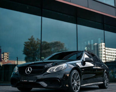 Мерседес Е-Клас 2013 у Києві на Automoto.ua Чорний Мерседес Е-Клас, об'ємом двигуна 5.46 л та пробігом 147 тис. км за 37000 $, фото 3 на Automoto.ua