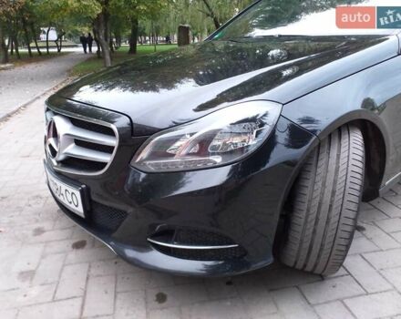 Черный Мерседес Е-Класс, объемом двигателя 2.14 л и пробегом 265 тыс. км за 16000 $, фото 9 на Automoto.ua