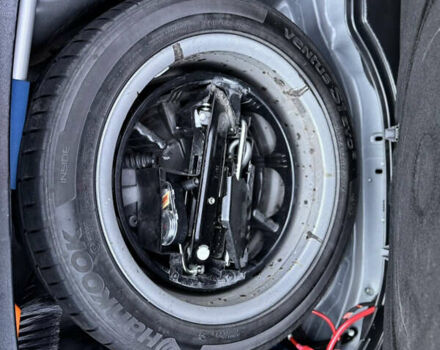 Черный Мерседес Е-Класс, объемом двигателя 2.14 л и пробегом 264 тыс. км за 18800 $, фото 13 на Automoto.ua