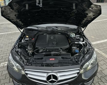 Чорний Мерседес Е-Клас, об'ємом двигуна 2.1 л та пробігом 300 тис. км за 14800 $, фото 8 на Automoto.ua