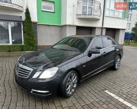 Черный Мерседес Е-Класс, объемом двигателя 2.2 л и пробегом 278 тыс. км за 12999 $, фото 23 на Automoto.ua