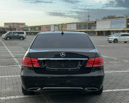 Мерседес Е-Класс 2013 в Черновцах на Automoto.ua Черный Мерседес Е-Класс, объемом двигателя 2.2 л и пробегом 371 тыс. км за 15500 $, фото 13 на Automoto.ua