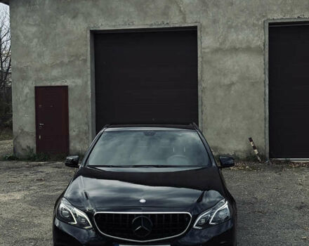 Мерседес Е-Класс 2013 в Сторожинце на Automoto.ua Черный Мерседес Е-Класс, объемом двигателя 2.14 л и пробегом 229 тыс. км за 21001 $, фото 6 на Automoto.ua