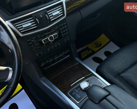 Черный Мерседес Е-Класс, объемом двигателя 2.14 л и пробегом 254 тыс. км за 18200 $, фото 16 на Automoto.ua