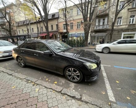 Чорний Мерседес Е-Клас, об'ємом двигуна 2.1 л та пробігом 360 тис. км за 10800 $, фото 3 на Automoto.ua