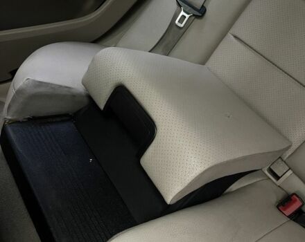 Чорний Мерседес Е-Клас, об'ємом двигуна 2.1 л та пробігом 360 тис. км за 10800 $, фото 8 на Automoto.ua