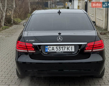 Чорний Мерседес Е-Клас, об'ємом двигуна 2 л та пробігом 329 тис. км за 13600 $, фото 8 на Automoto.ua