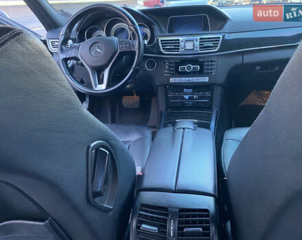 Черный Мерседес Е-Класс, объемом двигателя 2.14 л и пробегом 259 тыс. км за 19600 $, фото 47 на Automoto.ua