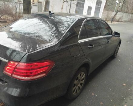 Черный Мерседес Е-Класс, объемом двигателя 2 л и пробегом 100 тыс. км за 18400 $, фото 18 на Automoto.ua