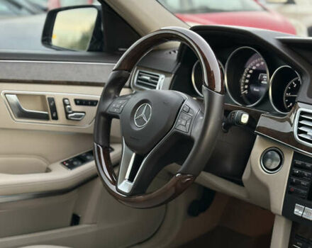 Черный Мерседес Е-Класс, объемом двигателя 2.2 л и пробегом 48 тыс. км за 23999 $, фото 33 на Automoto.ua