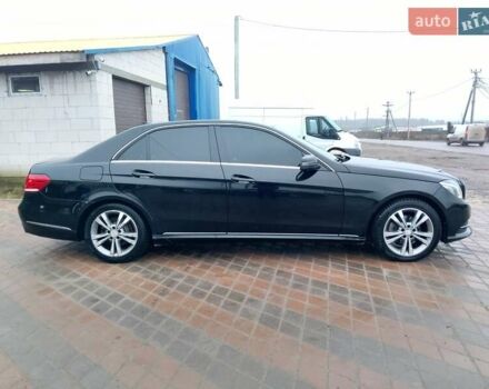 Черный Мерседес Е-Класс, объемом двигателя 2.14 л и пробегом 259 тыс. км за 13700 $, фото 3 на Automoto.ua