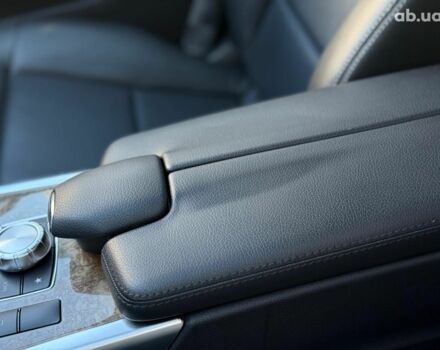 Черный Мерседес Е-Класс, объемом двигателя 3.5 л и пробегом 123 тыс. км за 21940 $, фото 28 на Automoto.ua