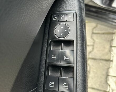 Чорний Мерседес Е-Клас, об'ємом двигуна 2.1 л та пробігом 300 тис. км за 14800 $, фото 18 на Automoto.ua