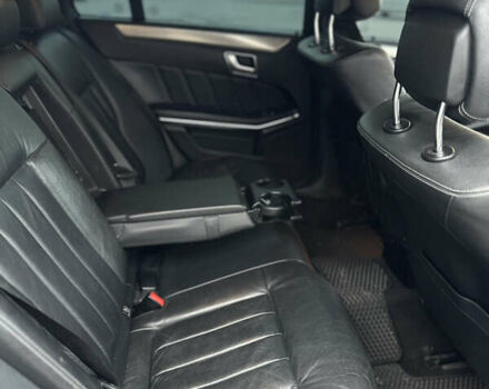 Мерседес Е-Класс 2013 в Черновцах на Automoto.ua Черный Мерседес Е-Класс, объемом двигателя 2.2 л и пробегом 371 тыс. км за 15500 $, фото 23 на Automoto.ua