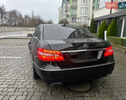 Черный Мерседес Е-Класс, объемом двигателя 2.2 л и пробегом 278 тыс. км за 12999 $, фото 16 на Automoto.ua