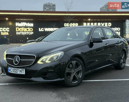 Черный Мерседес Е-Класс, объемом двигателя 2.14 л и пробегом 319 тыс. км за 16700 $, фото 2 на Automoto.ua