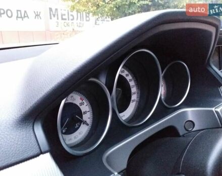 Черный Мерседес Е-Класс, объемом двигателя 2.14 л и пробегом 265 тыс. км за 16000 $, фото 2 на Automoto.ua