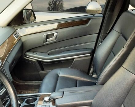 Черный Мерседес Е-Класс, объемом двигателя 2 л и пробегом 100 тыс. км за 18400 $, фото 10 на Automoto.ua